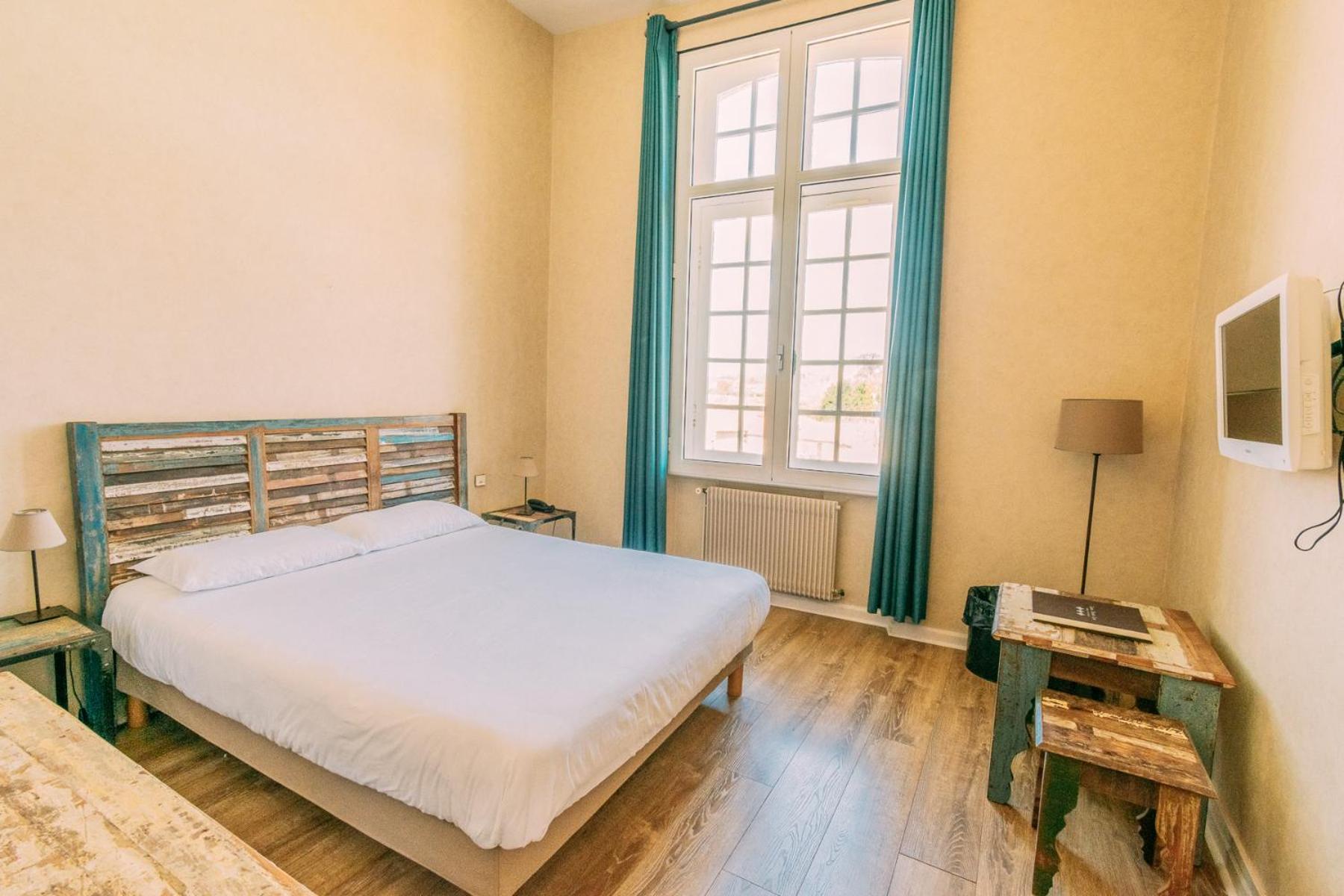 Les Trois Lys Otel Condom Dış mekan fotoğraf