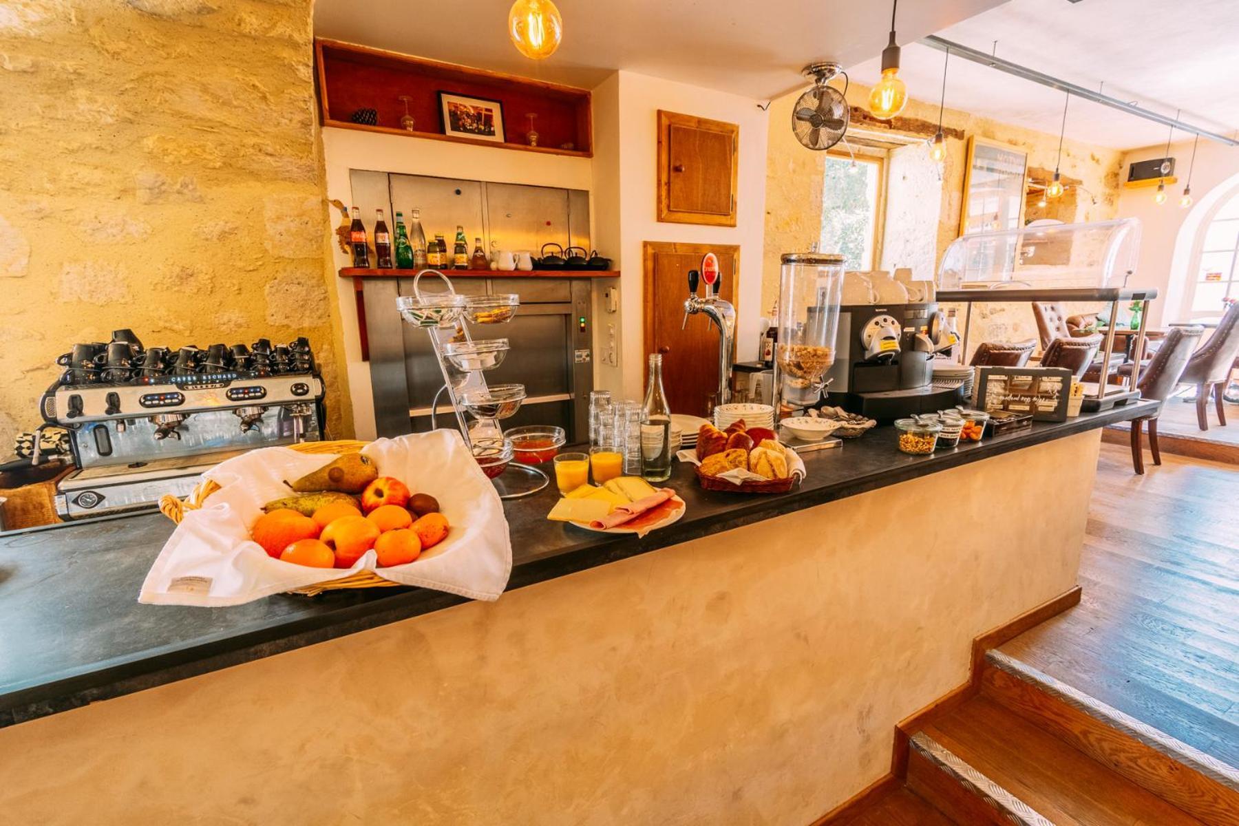 Les Trois Lys Otel Condom Dış mekan fotoğraf